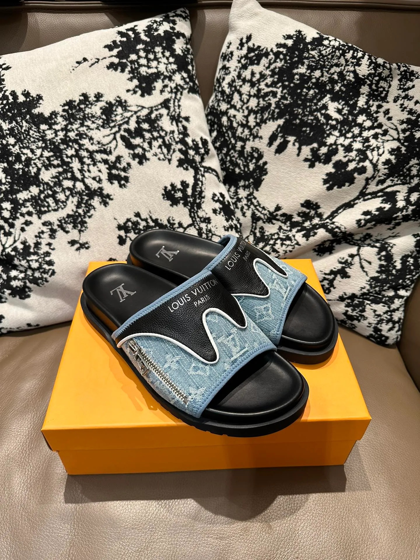 Men's shoes 💰340💰 LV zipper new style, cowhide surface, sheepskin lining, size 36-46